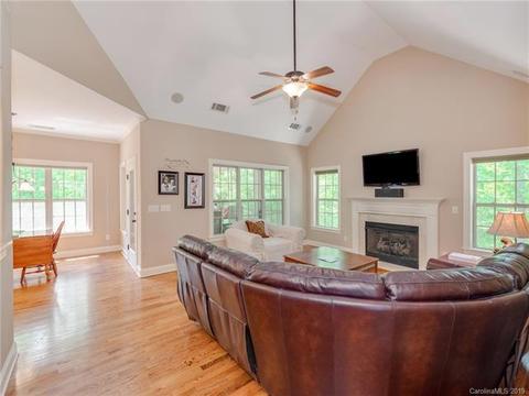 815 Arrow Point Ln, Davidson, NC 28036 photo 7