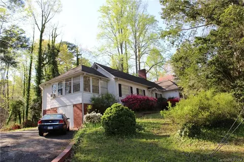 250 Chestnut St, Tryon, NC 28782 photo 3