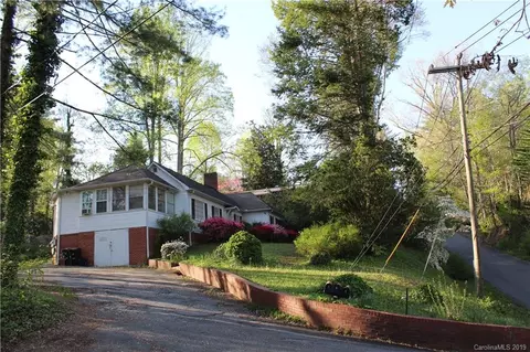 250 Chestnut St, Tryon, NC 28782 photo 2