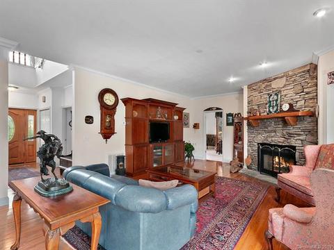 309 Halfmoon Way, Clyde, NC 28721 photo 16