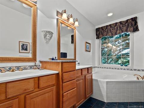 309 Halfmoon Way, Clyde, NC 28721 photo 24