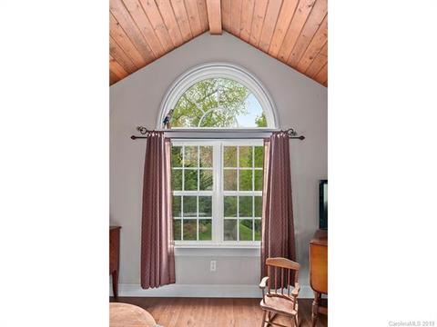 309 Halfmoon Way, Clyde, NC 28721 photo 32