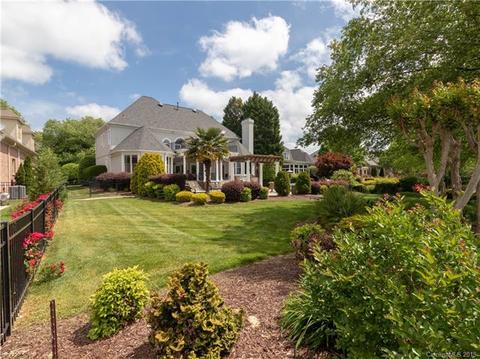 16227 Sasanoa Dr, Cornelius, NC 28031 photo 2