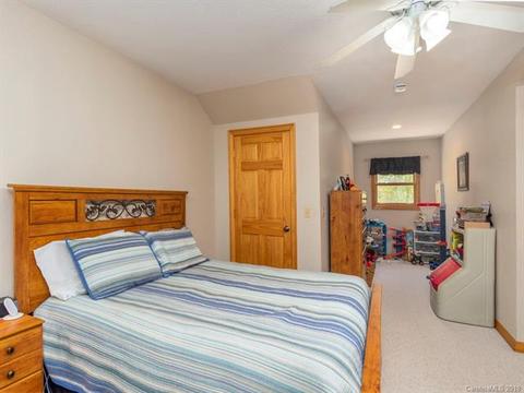 58 Thunder Ridge Rd, Canton, NC 28716 photo 13