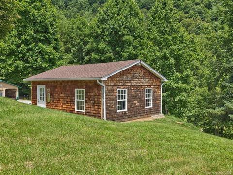10669 Rush Fork Rd, Clyde, NC 28721 photo 5