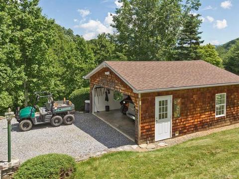 10669 Rush Fork Rd, Clyde, NC 28721 photo 6