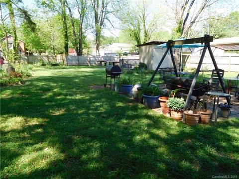 123 Pine St, Morganton, NC 28655 photo 4