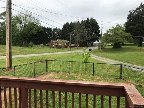 105 Williams Dr, Morganton, NC 28655 photo 5