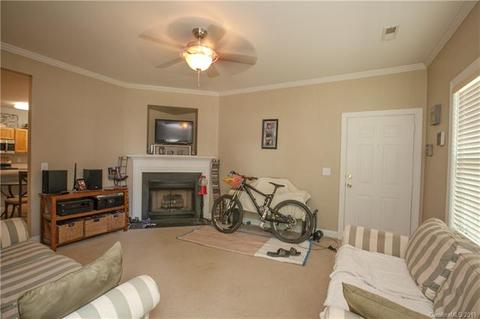 21708 Aftonshire Dr, Cornelius, NC 28031 photo 2