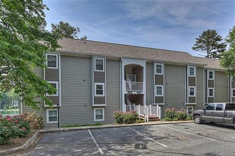20407 Harborgate Ct #405, Cornelius, NC 28031 photo 2