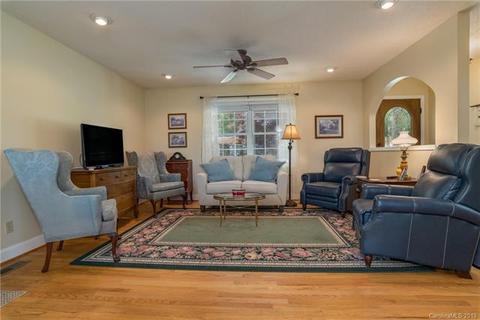 433 Meadow Crest Rd, Tryon, NC 28782 photo 10
