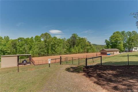 433 Meadow Crest Rd, Tryon, NC 28782 photo 9