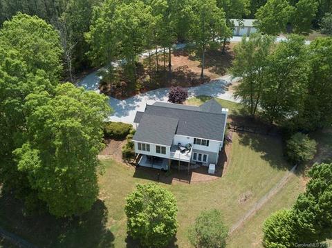 433 Meadow Crest Rd, Tryon, NC 28782 photo 2
