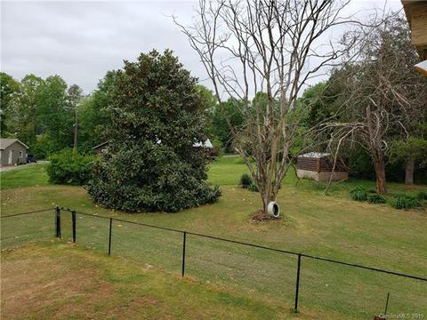 1237 Valley Ct, Hickory, NC 28602 photo 37