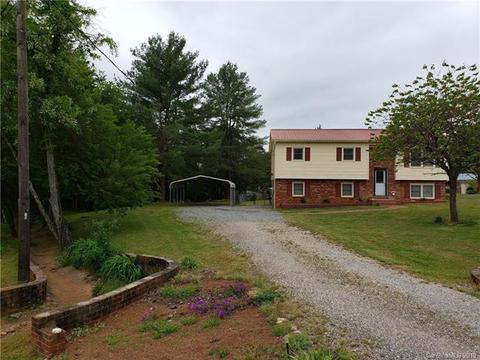 1237 Valley Ct, Hickory, NC 28602 photo 7