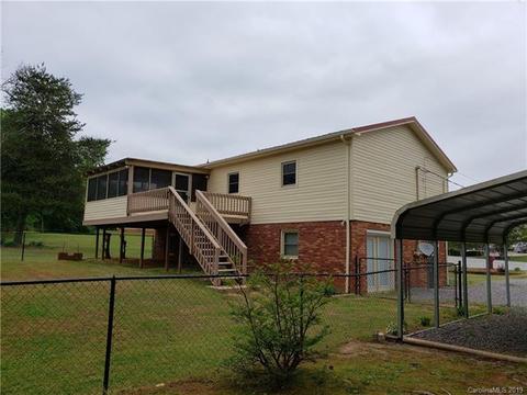 1237 Valley Ct, Hickory, NC 28602 photo 5