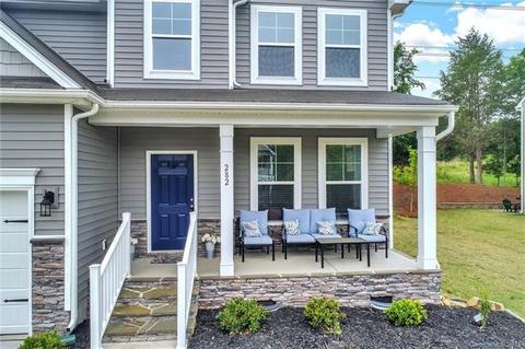 282 Hydrangea Dr, Clover, SC 29710 photo 3