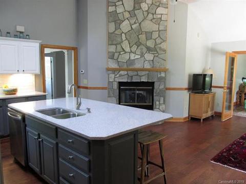 37 Old Rogers Ln, Sylva, NC 28779 photo 12