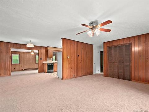2027 Old Clyde Rd, Clyde, NC 28721 photo 7