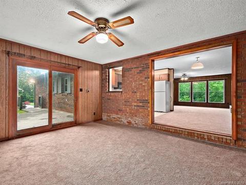 2027 Old Clyde Rd, Clyde, NC 28721 photo 11
