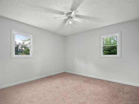 2027 Old Clyde Rd, Clyde, NC 28721 photo 14