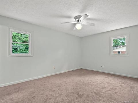 2027 Old Clyde Rd, Clyde, NC 28721 photo 16