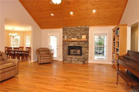 2346 Manus Chapel Rd, Mill Spring, NC 28756 photo 10