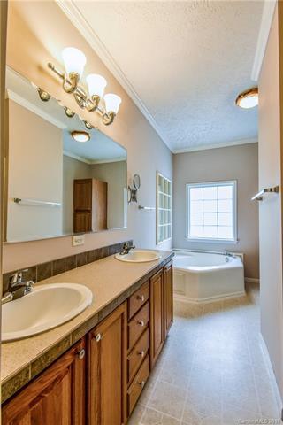 67 Wayne Ct, Concord, NC 28025 photo 12