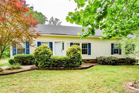 67 Wayne Ct, Concord, NC 28025 photo 1