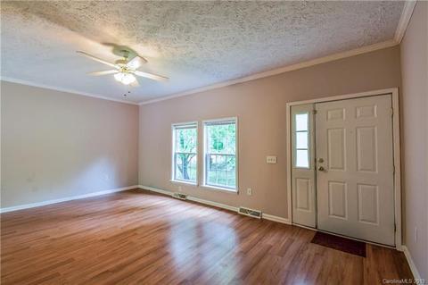 67 Wayne Ct, Concord, NC 28025 photo 2