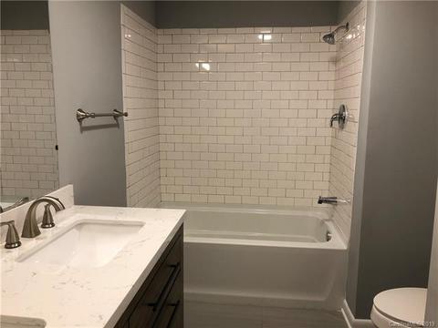 652 7th Avenue Se Pl SE, Hickory, NC 28602 photo 10