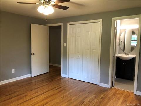 652 7th Avenue Se Pl SE, Hickory, NC 28602 photo 8