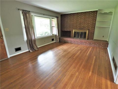 714 2nd Ave, Conover, NC 28613 photo 3