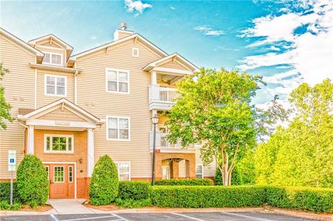 17153 Doe Valley Ct, Cornelius, NC 28031 photo 1