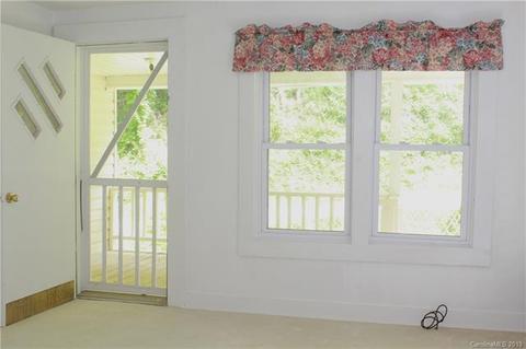 402 Will Arrington Rd, Marshall, NC 28753 photo 4