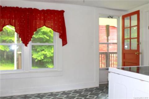 402 Will Arrington Rd, Marshall, NC 28753 photo 6