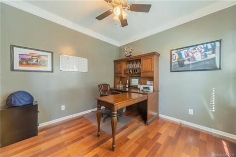 8625 Forest Shadow Cir, Cornelius, NC 28031 photo 3