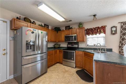 3440 Fairmeadow Dr, Lancaster, SC 29720 photo 10