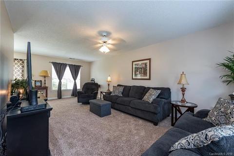 3440 Fairmeadow Dr, Lancaster, SC 29720 photo 5