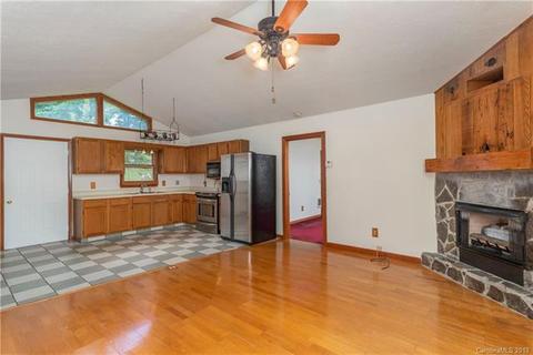 205 Keith Dr, Canton, NC 28716 photo 6