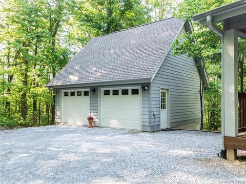190 E Hilltop Dr, Saluda, NC 28773 photo 2