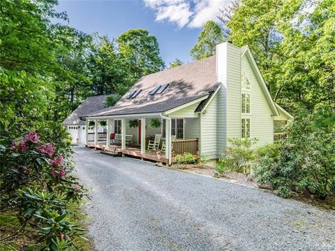 190 E Hilltop Dr, Saluda, NC 28773 photo 1