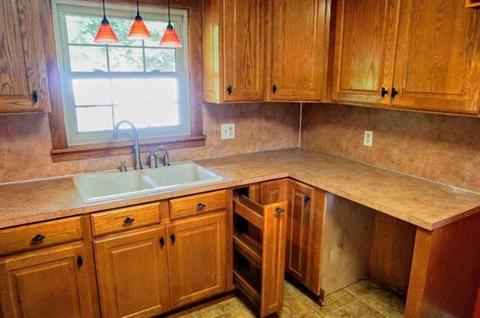 711 2nd St, Conover, NC 28613 photo 14