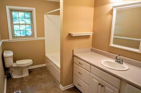 711 2nd St, Conover, NC 28613 photo 28