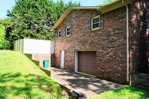 711 2nd St, Conover, NC 28613 photo 7
