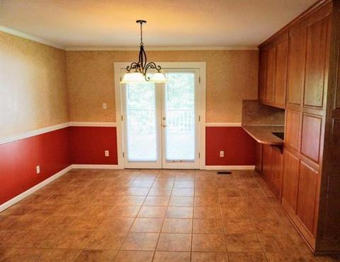 711 2nd St, Conover, NC 28613 photo 10