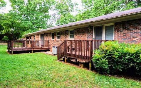 711 2nd St, Conover, NC 28613 photo 6
