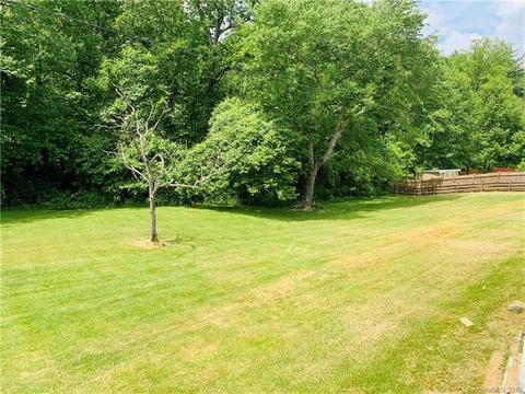 8 Spring Tree Ln, Fairview, NC 28730 photo 11