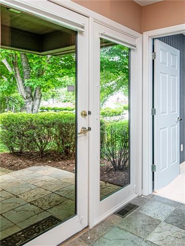 104 Highview Ln, Flat Rock, NC 28731 photo 6