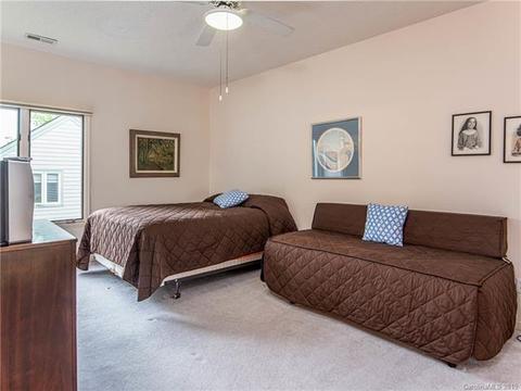 104 Highview Ln, Flat Rock, NC 28731 photo 25